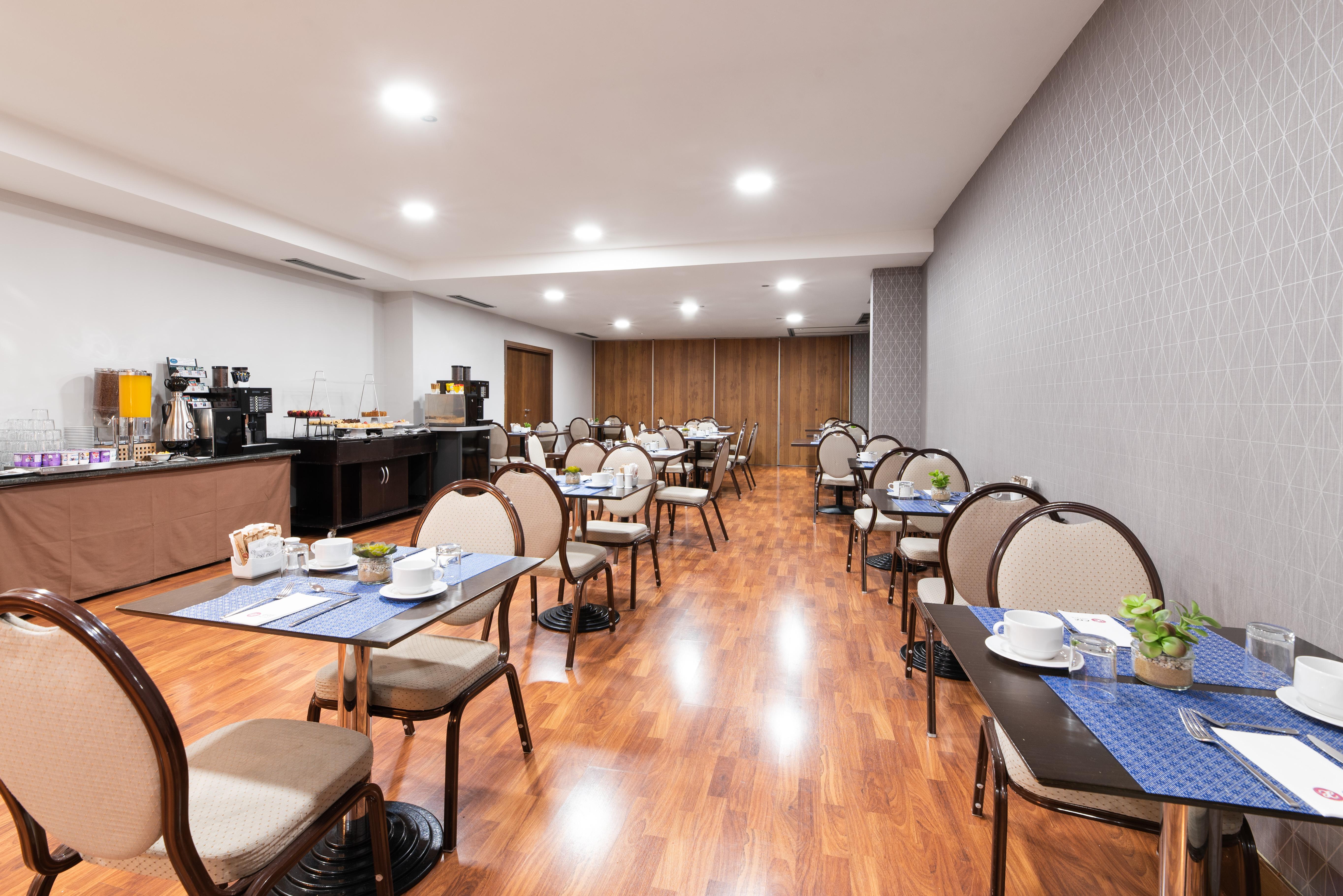 Exe Agora Caceres Hotel Eksteriør billede