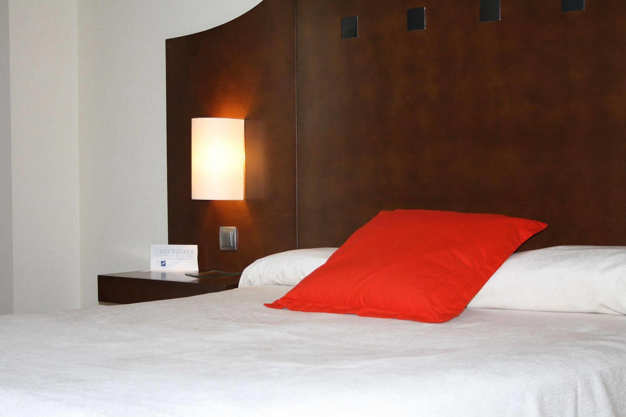 Exe Agora Caceres Hotel Eksteriør billede
