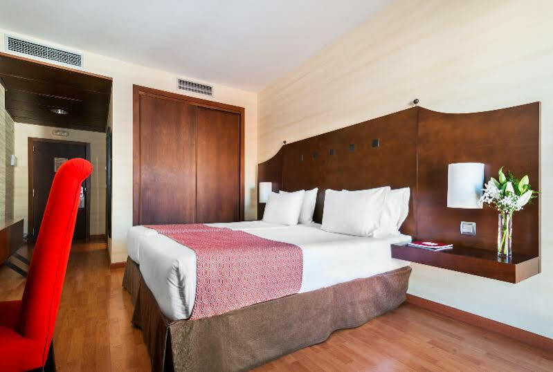 Exe Agora Caceres Hotel Eksteriør billede